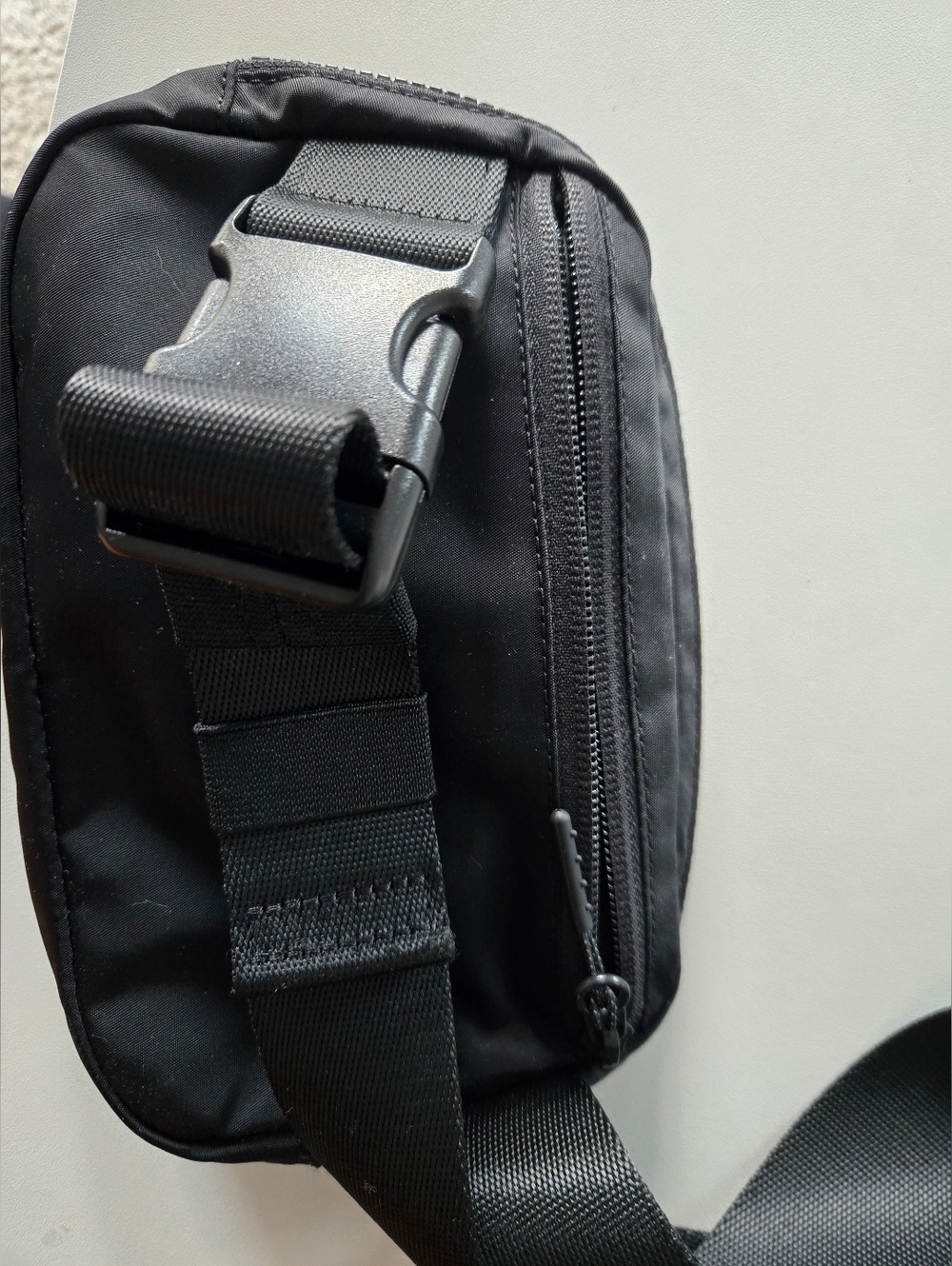 Lululemon Athletica Women's Black Belt Bag - Picture 10 of 14